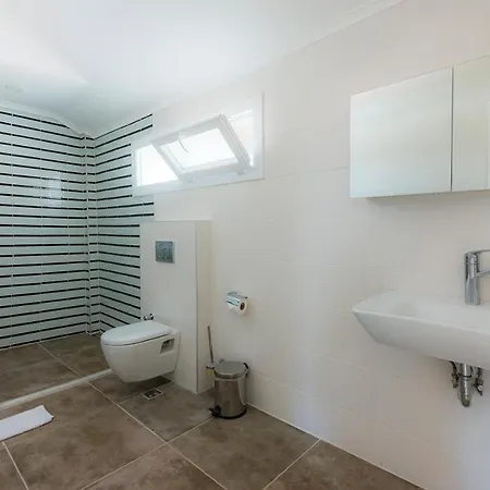 Villa Orka Four Seasons 7 *